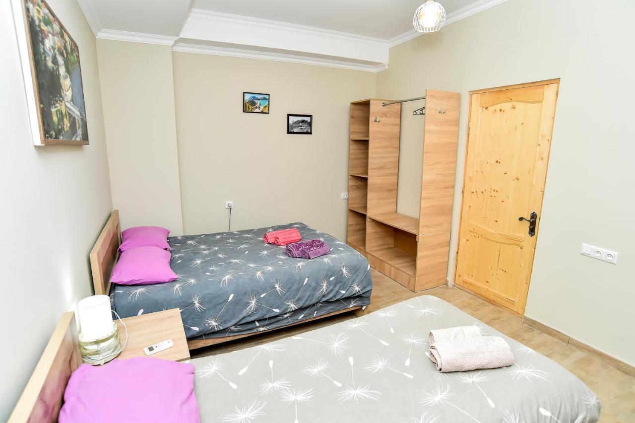 Hotel Maspindzelo Kutaisi Exteriör bild